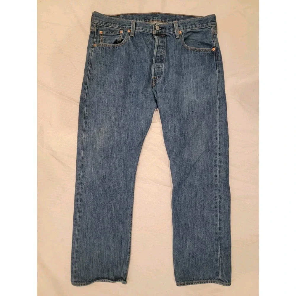 Levi's Original 501 jeans - Straight Leg, Button‎ Fly Men's 38x30 Work Or Play